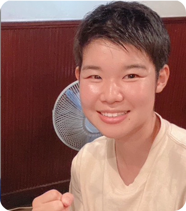 住田瑠璃トレーナー